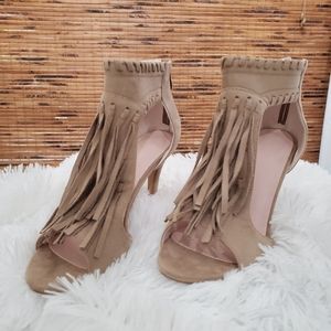 Womens size 9 Suede Tan Fringe Heels